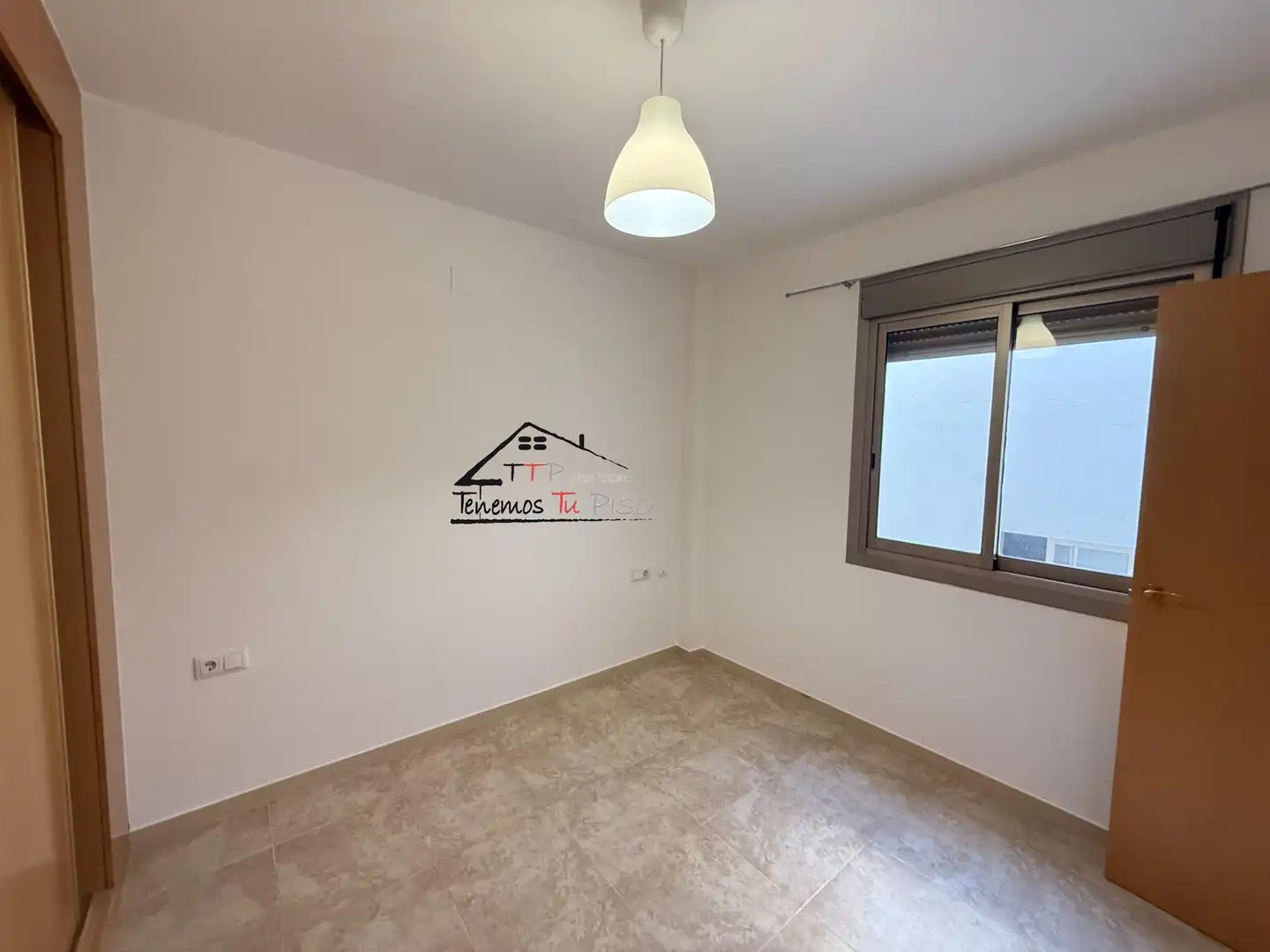 Schlafzimmer von Dachboden zum Verkauf in Benicarló mit Klimaanlage, Terrasse und Balkon