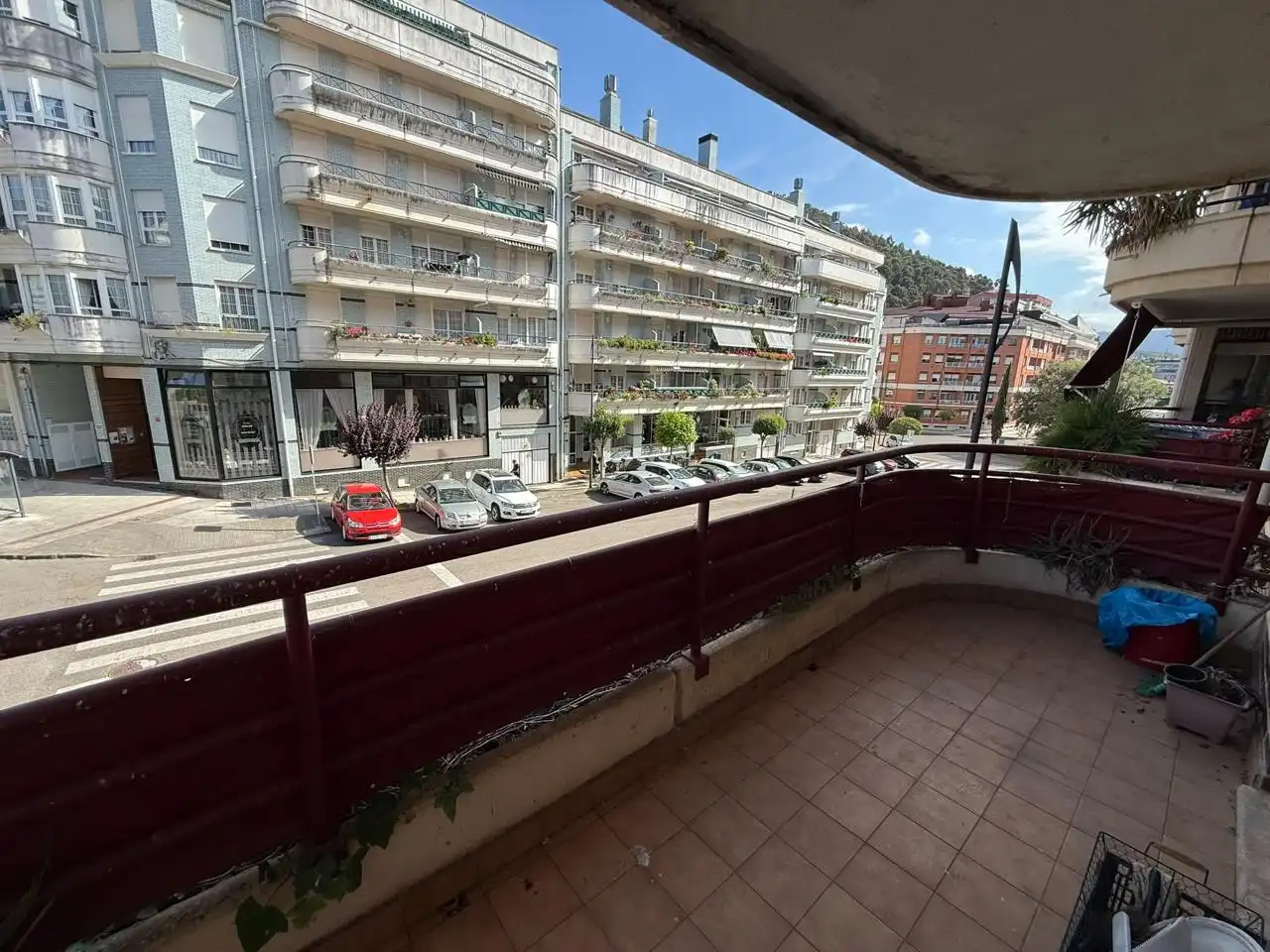 Vista exterior de Piso en venta en Castro-Urdiales con Calefacción, Parquet y Terraza