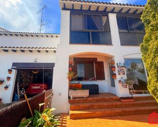 Exterior view of Single-family semi-detached for sale in El Vendrell