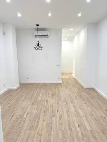 Piso en Venta en Gran Via CORTS CATALANES en La Font de la Guatlla