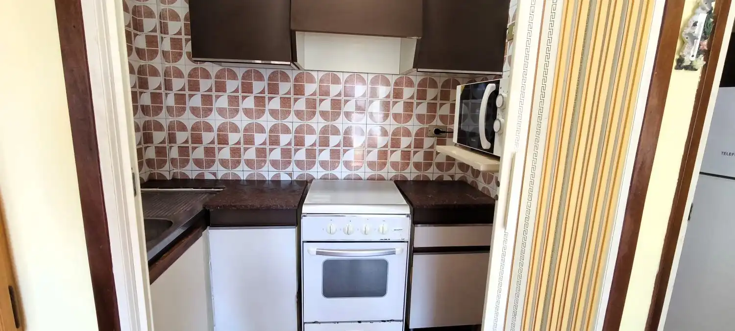 Cuina de Apartament en venda en Salou amb Aire condicionat i Terrassa