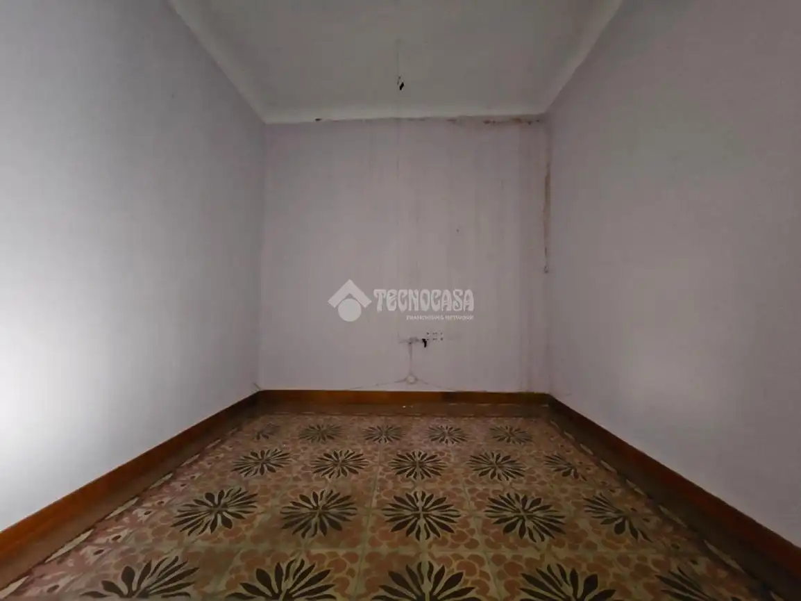 Buildings for sale in Remolinos