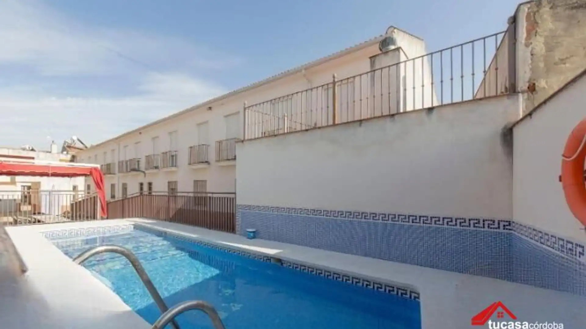 Piscina de Casa adosada en venta en Guadalcázar con Aire acondicionado y Piscina comunitaria