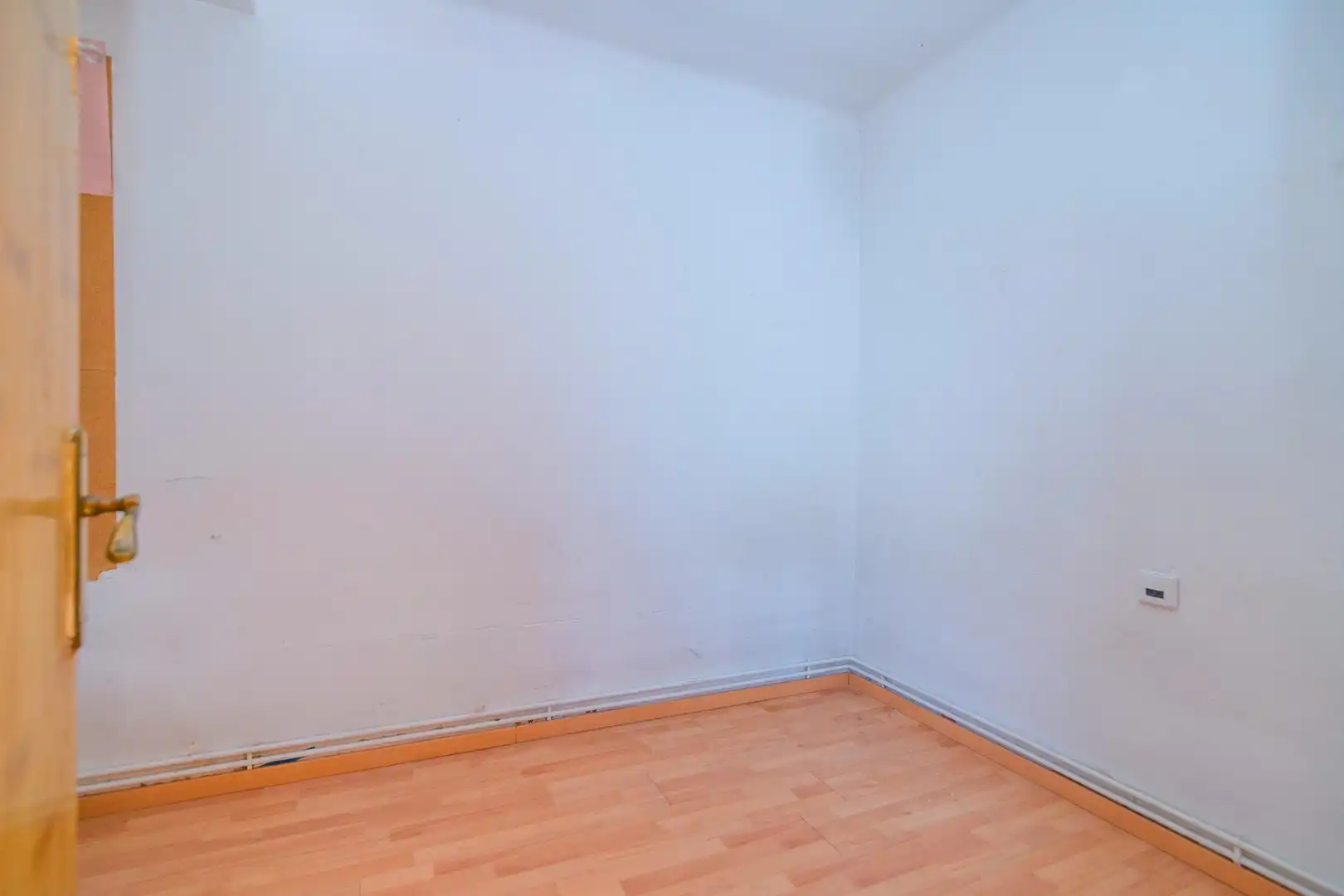 Bedroom of Flat for sale in Manresa  with Heating and Alarm