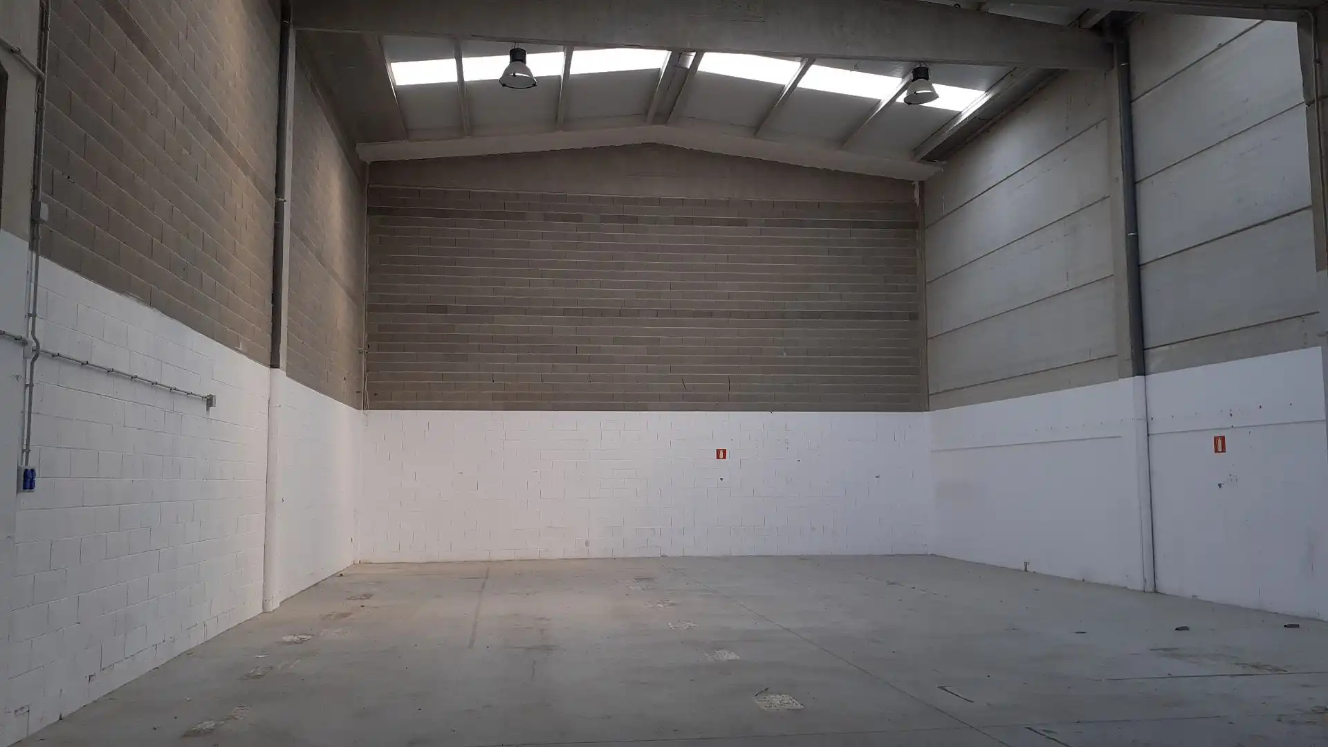 Nave industrial en alquiler en Can Vinyals