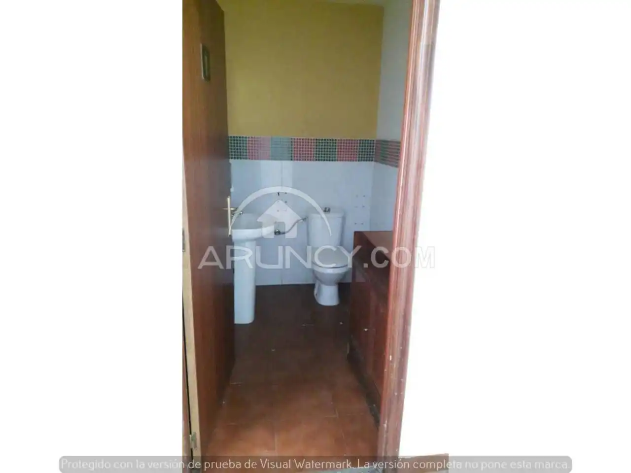 Bathroom of Commercial properties for rent in Sevilla