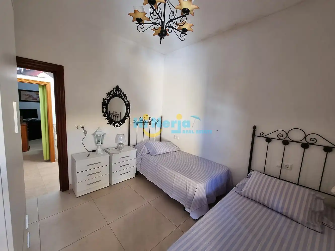 Habitación de Casa o chalet de alquiler en Nerja con Terraza, Piscina y Amueblado