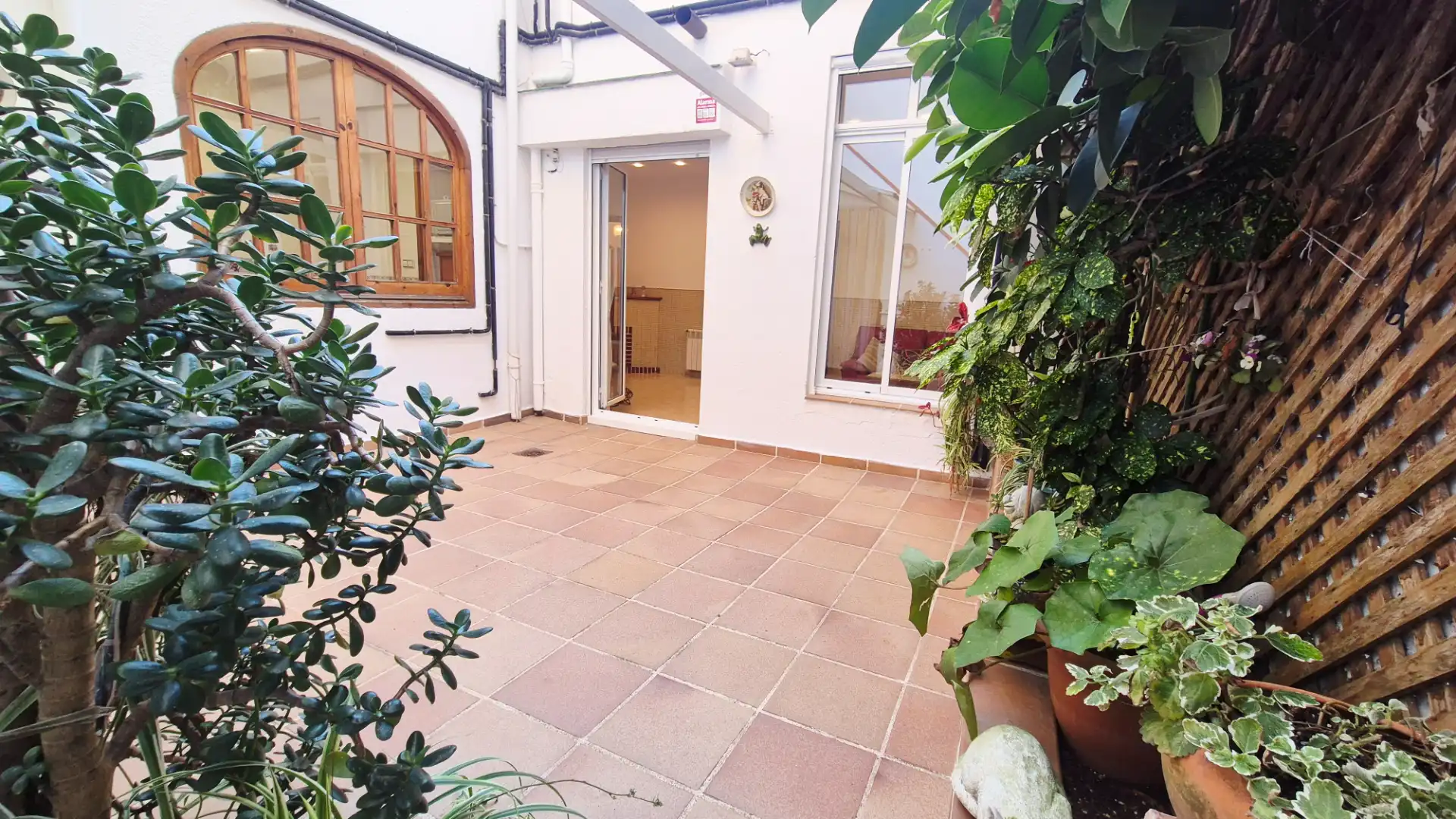 Jardí de Casa o xalet en venda en Arenys de Mar amb Calefacció, Terrassa i Moblat