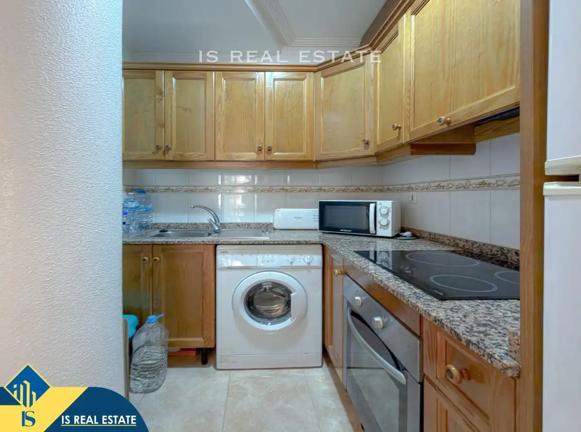 Cocina de Apartamento en venta en Torrevieja con Aire acondicionado, Calefacción y Terraza