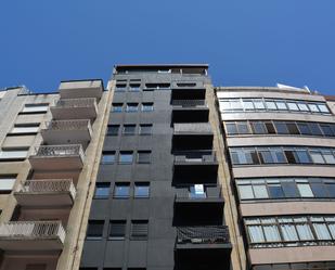 Vista exterior de Pis en venda en Vigo  amb Balcó