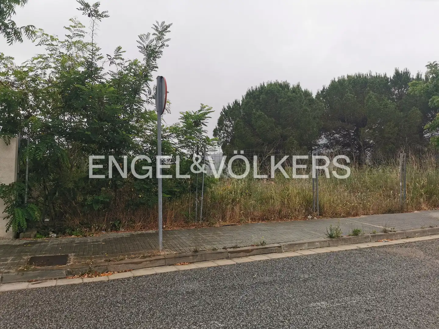 Terreny residencial en venda a Begues, imagen 3