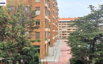 Vista exterior de Pis en venda en Santander amb Terrassa i Balcó