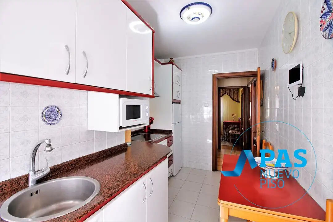Cocina de Piso en venta en Camargo con Calefacción y Amueblado