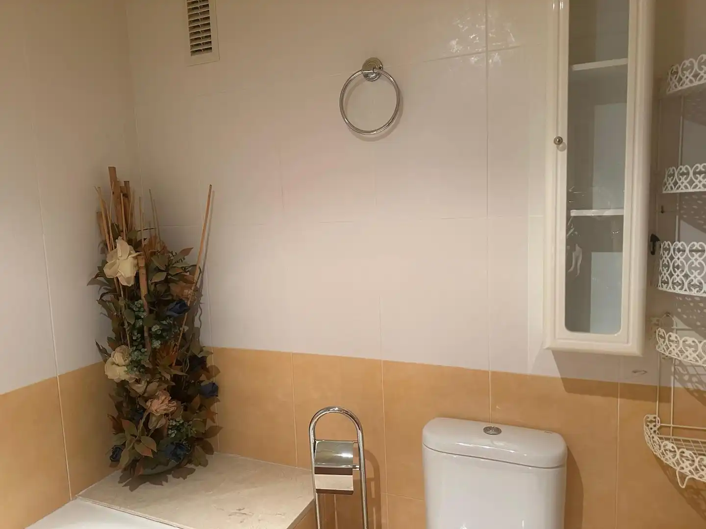 Bathroom of Flat for sale in Vila-seca  with Air Conditioner and Heating