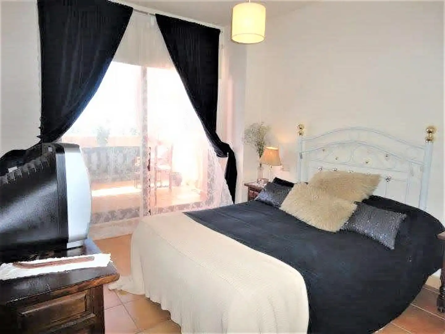 Apartament amb piscina en venda a Calahonda, imagen 11