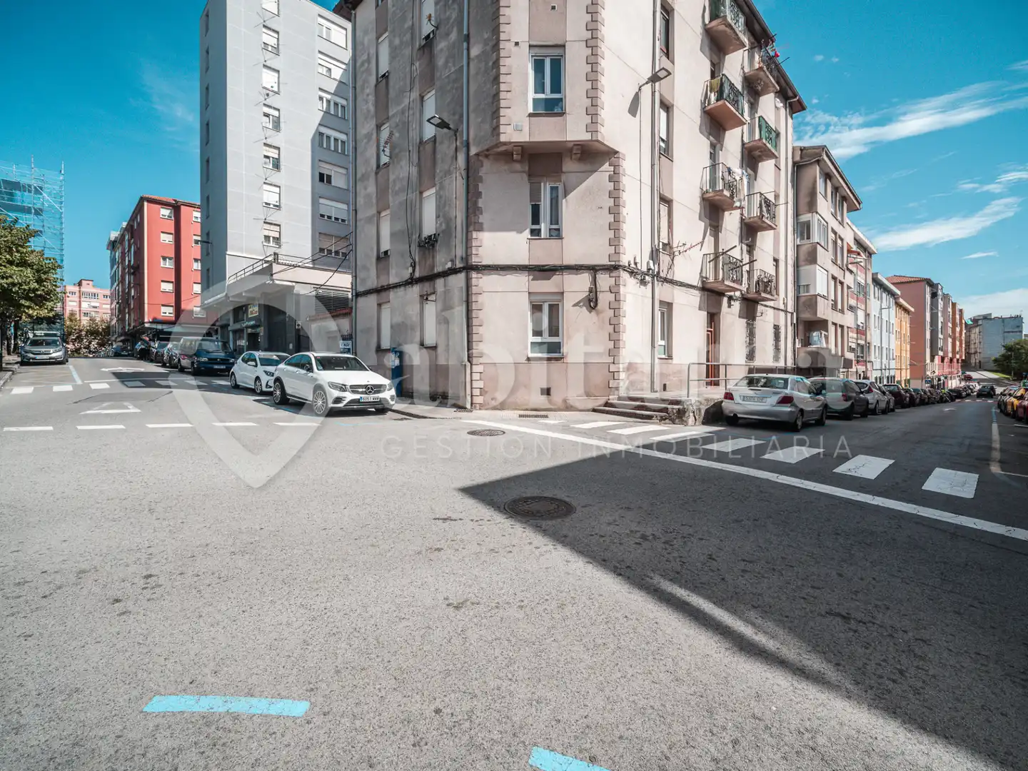 Parking de Piso de alquiler en Santander con Jardín privado, Amueblado y Horno