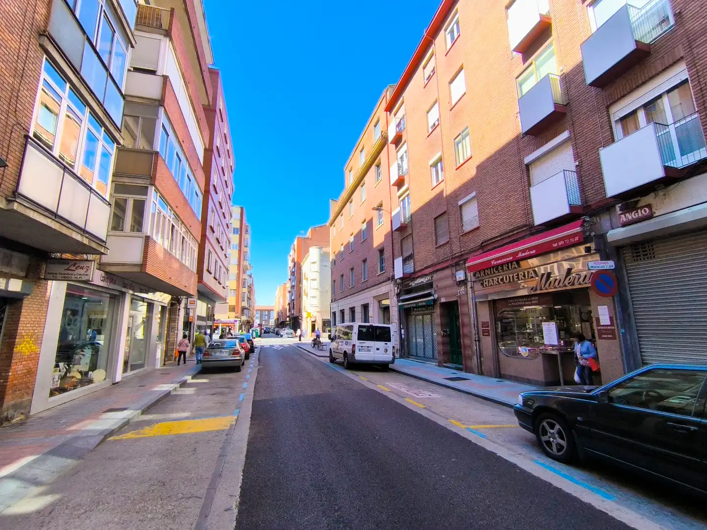 Vista exterior de Local en venta en Palencia con Aire acondicionado, Calefacción y Amueblado