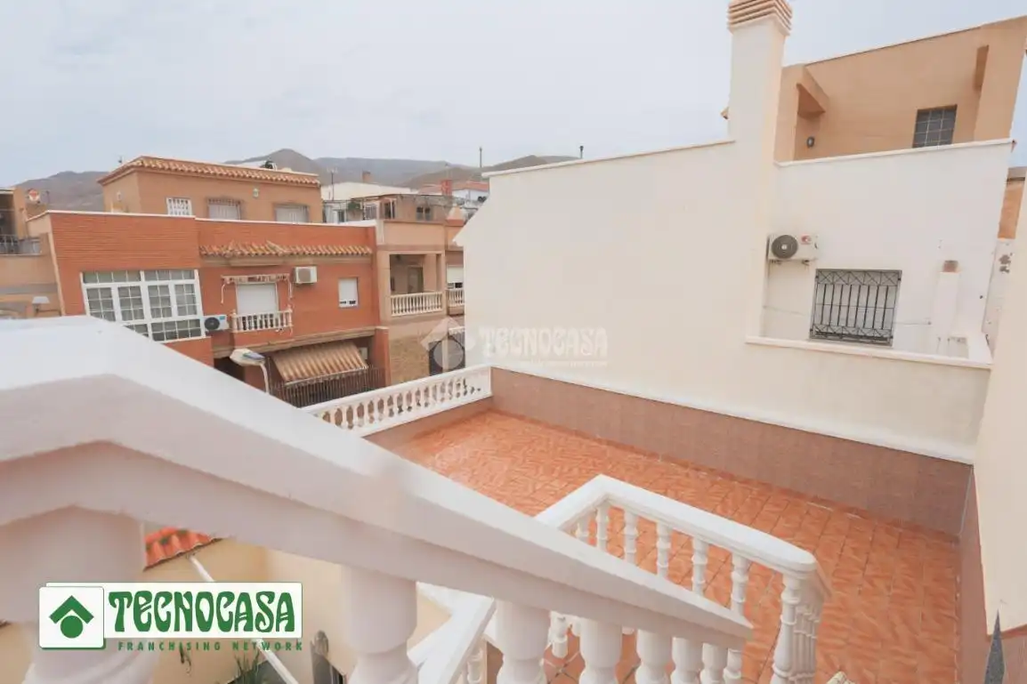 Semi-detached house with terrace for sale in Adra, imagen 30