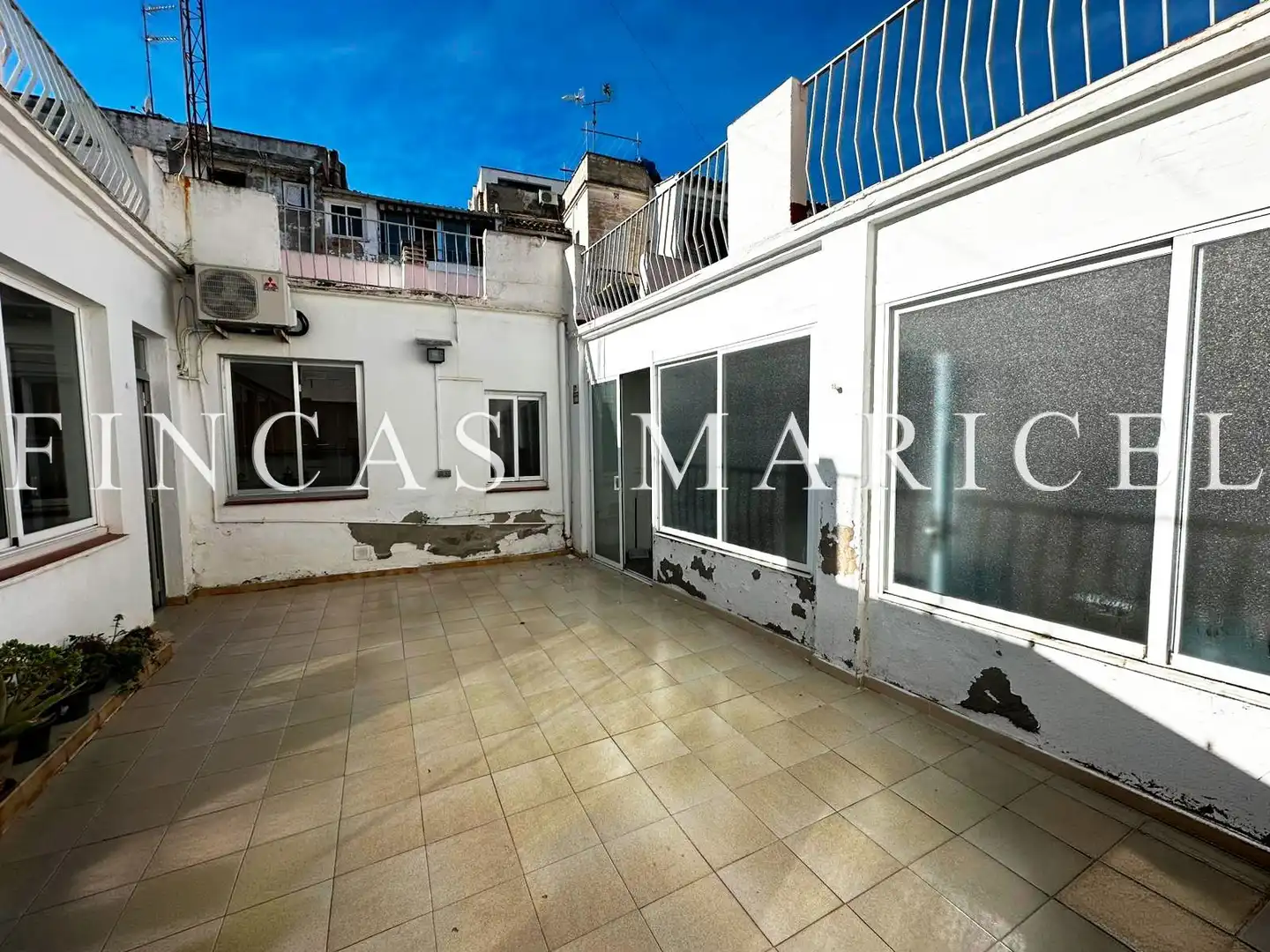 Country homes for sale in La Geltrú - Sant Jordi
