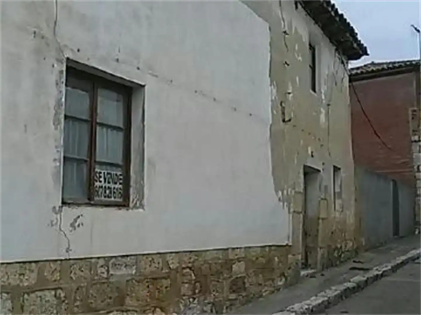 Vista exterior de Casa adosada en venda en Fuentes de Valdepero