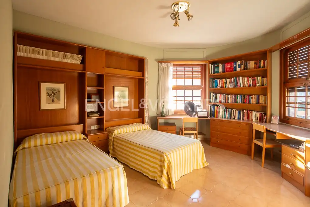 Habitación de Casa o chalet en venta en Castellón de la Plana / Castelló de la Plana con Calefacción, Jardín privado y Terraza
