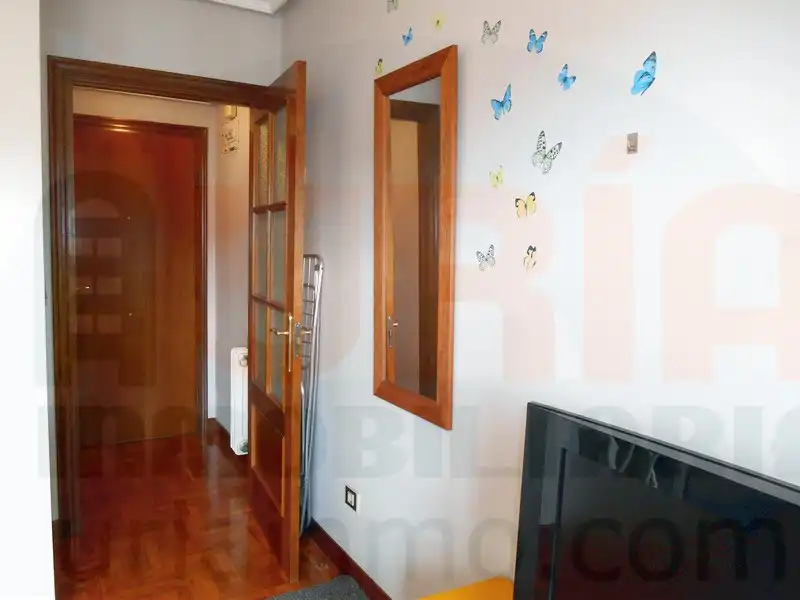 Apartments for rent in Calle Nueve de Mayo, Salesas - Foncalada - Campoamor