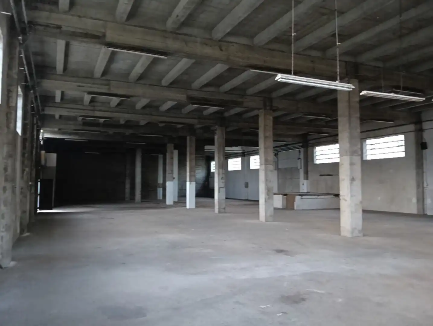 Nave industrial de alquiler en Moaña