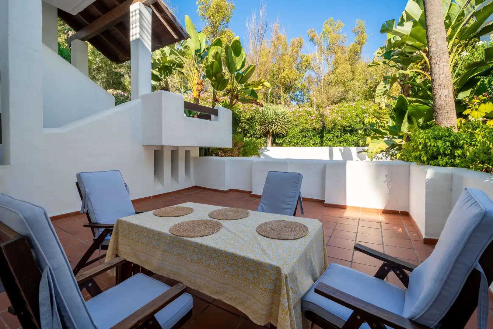 Terrace of Ground floor for sale in Estepona  with Air Conditioner, Private garden and Terrace