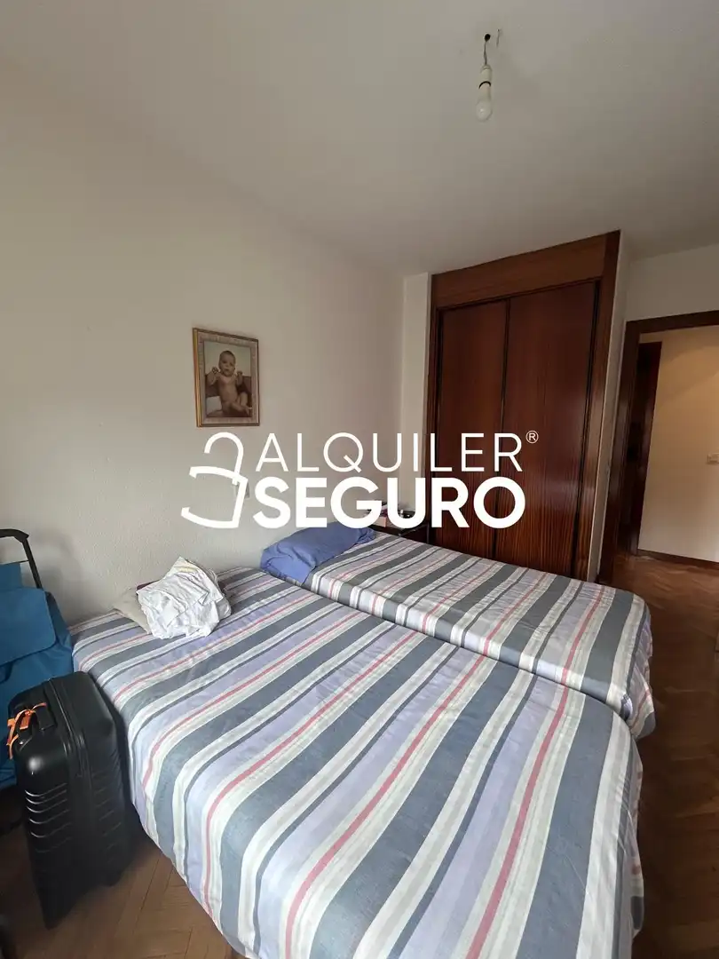 Piso de alquiler en Fernando Magallanes, Saucar - Zarzuela