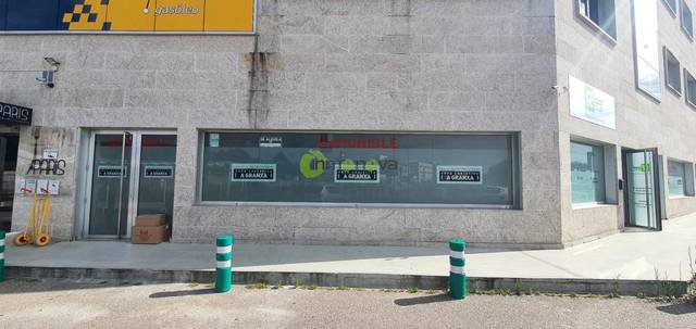 Local comercial en Alquiler en O Porriño
