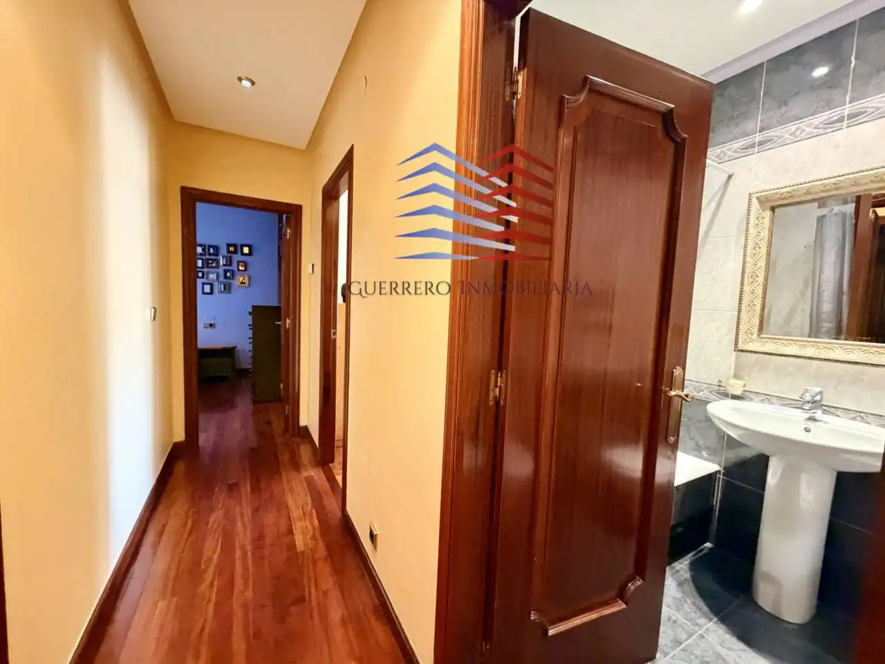 Apartament de lloguer en Ourense Capital  amb Calefacció, Parquet i Terrassa