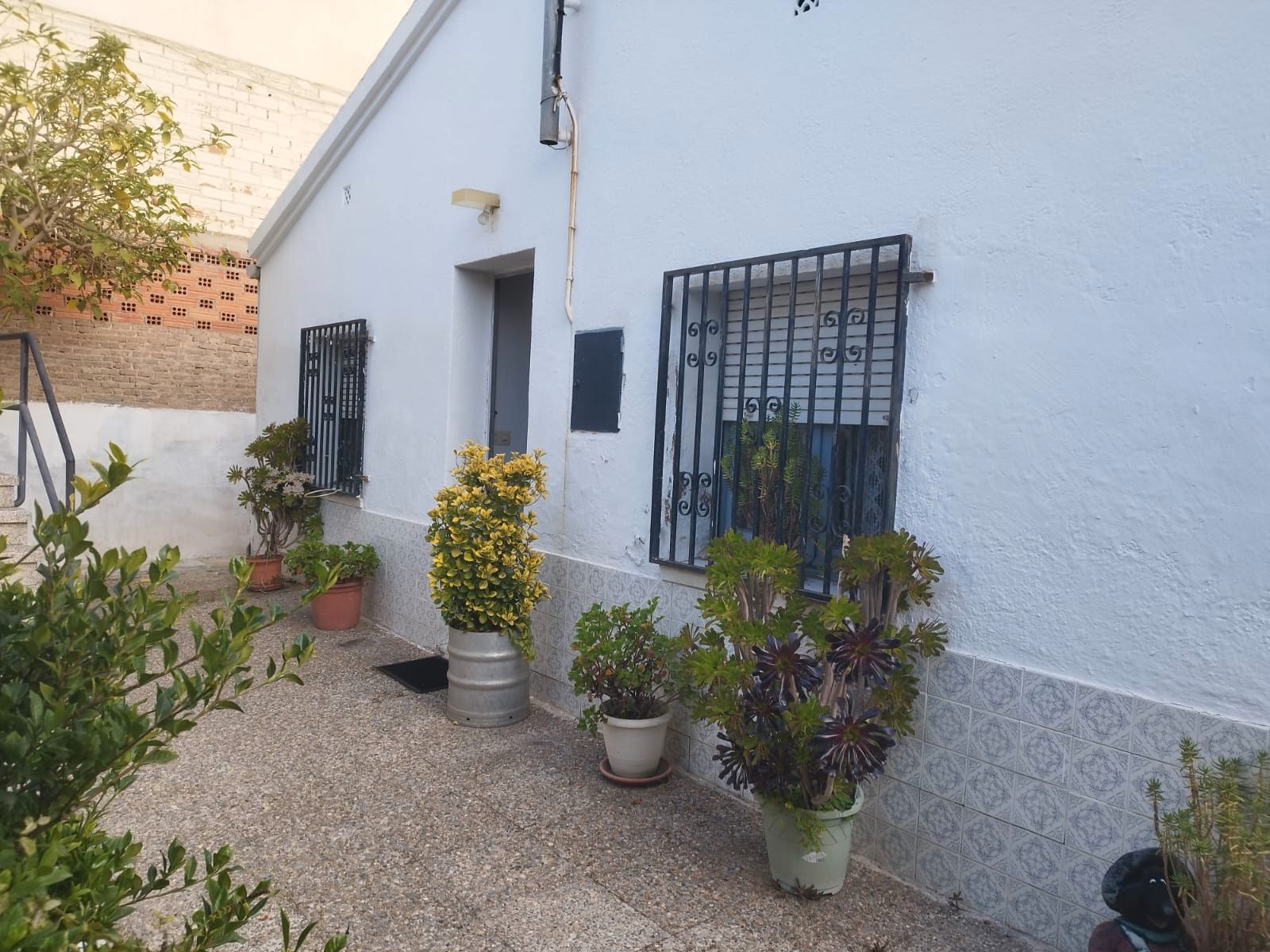 Exterior view of House or chalet for sale in Terrassa  with Private garden, Terrace and Oven