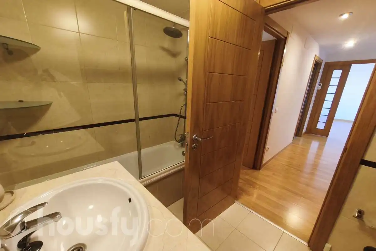 Wohnung zur Miete in Avenida de la Osa Menor, Sur - PAU 4