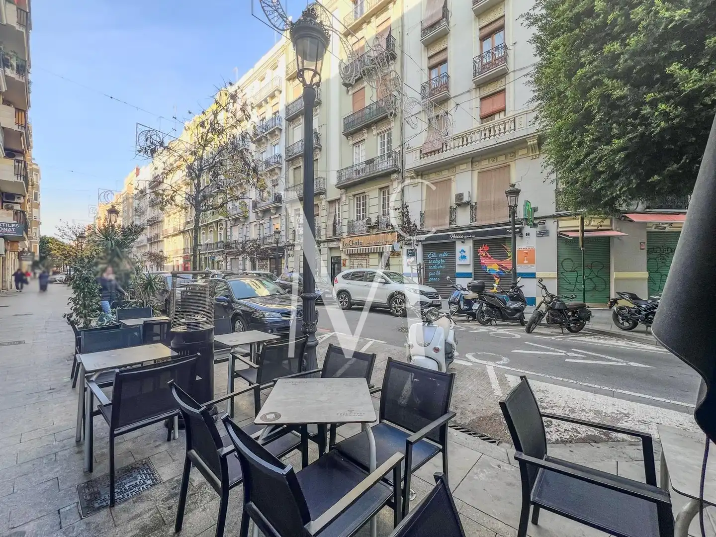 Exterior view of Commercial properties for rent in Valencia