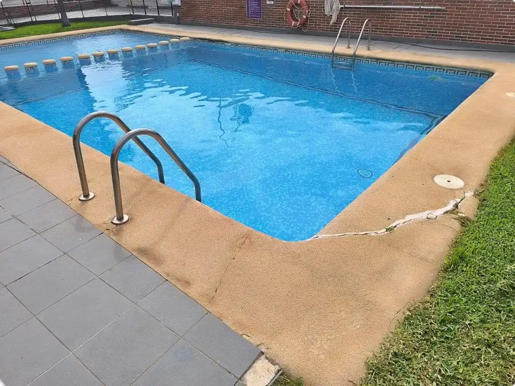 Piscina de Casa adosada en venta en Bellreguard con Terraza