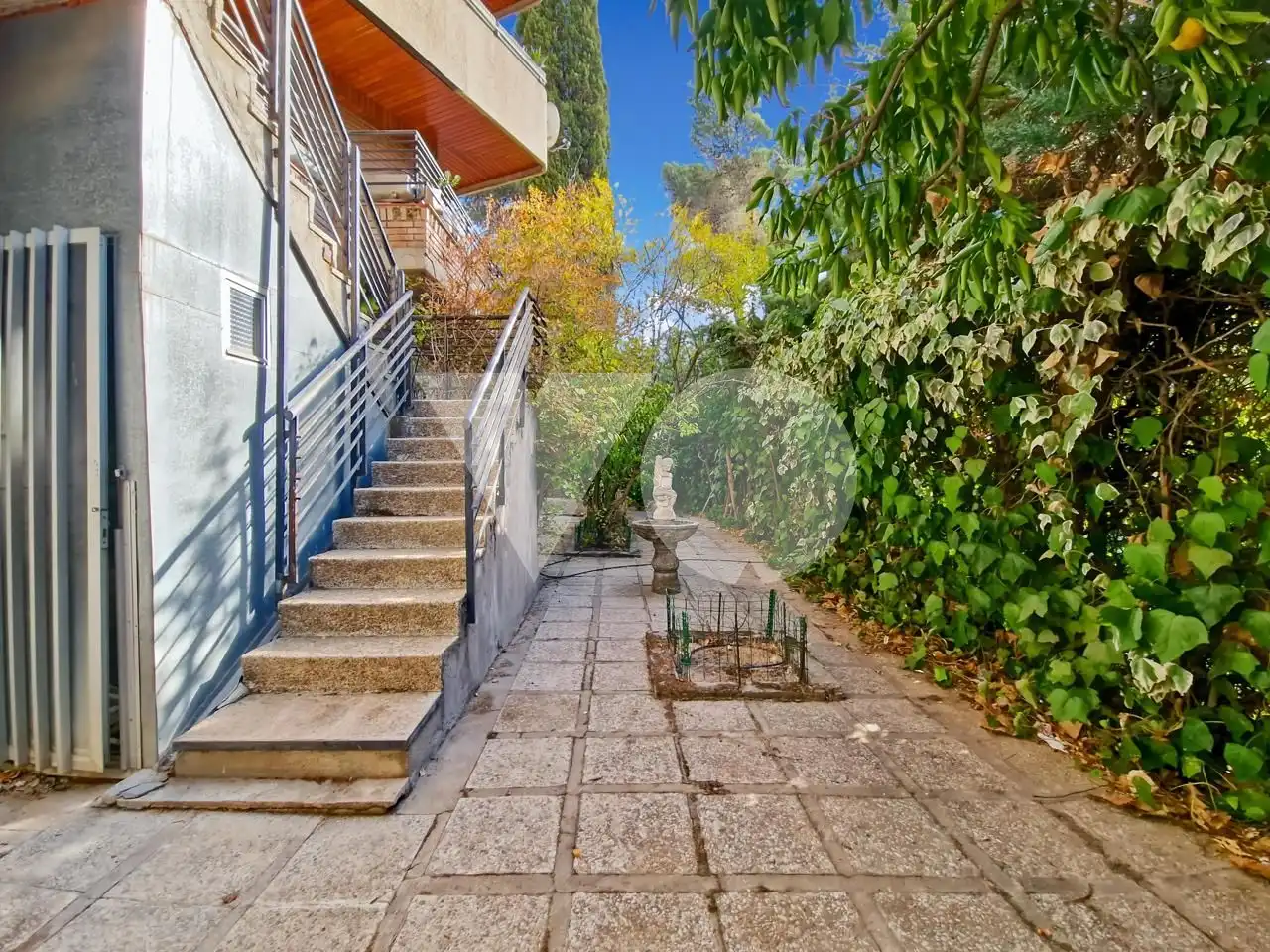 Vista exterior de Planta baja en venta en Madrid con Aire acondicionado, Calefacción y Parquet