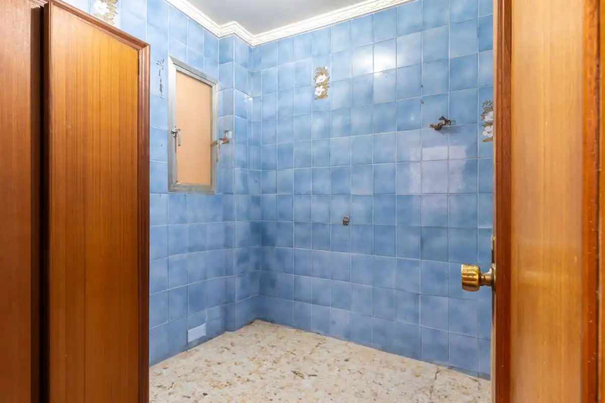 Bany de Casa o xalet en venda en Alginet amb Calefacció, Terrassa i Traster