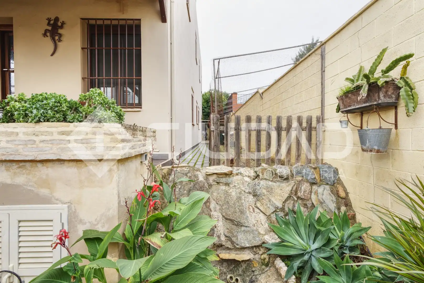 Jardí de Casa o xalet en venda en Castilleja de la Cuesta amb Aire condicionat, Jardí privat i Terrassa