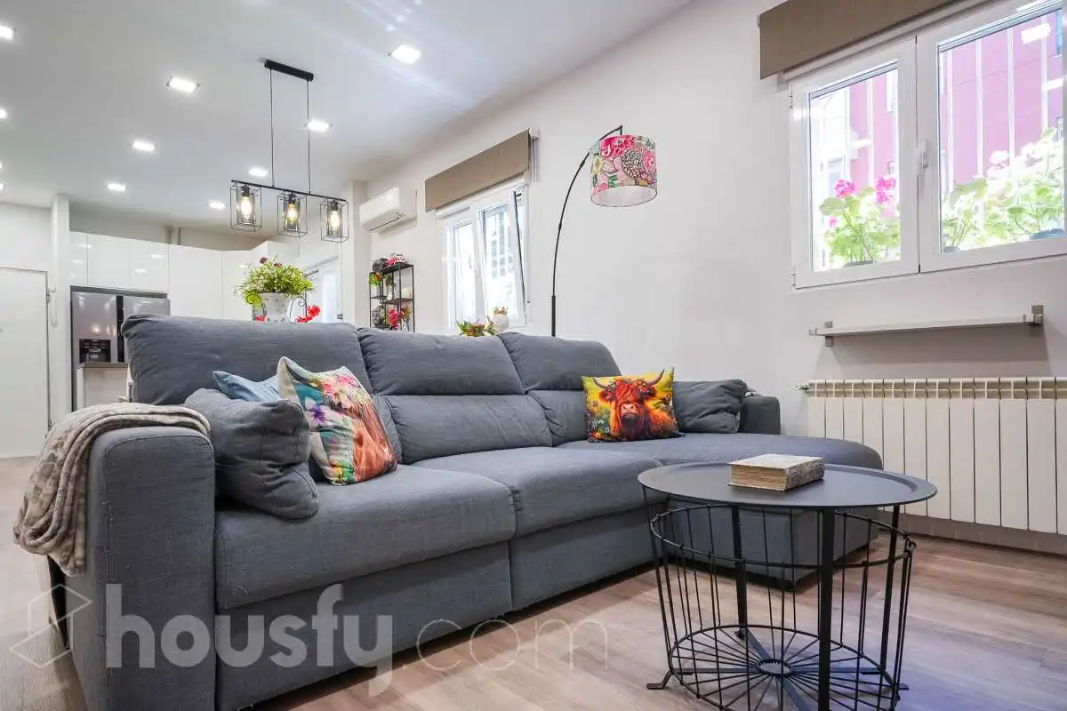 Sala de estar de Piso en venta en Madrid con Aire acondicionado, Calefacción y Amueblado
