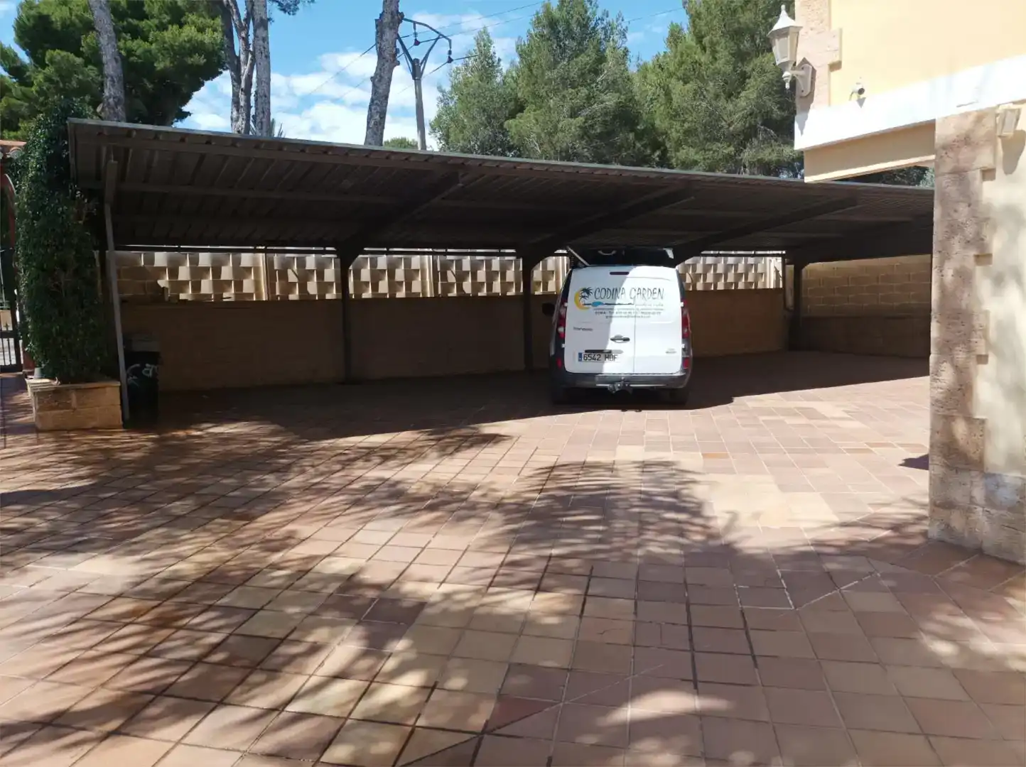 Aparcament de Casa o xalet de lloguer en Dénia amb Aire condicionat, Jardí privat i Parquet