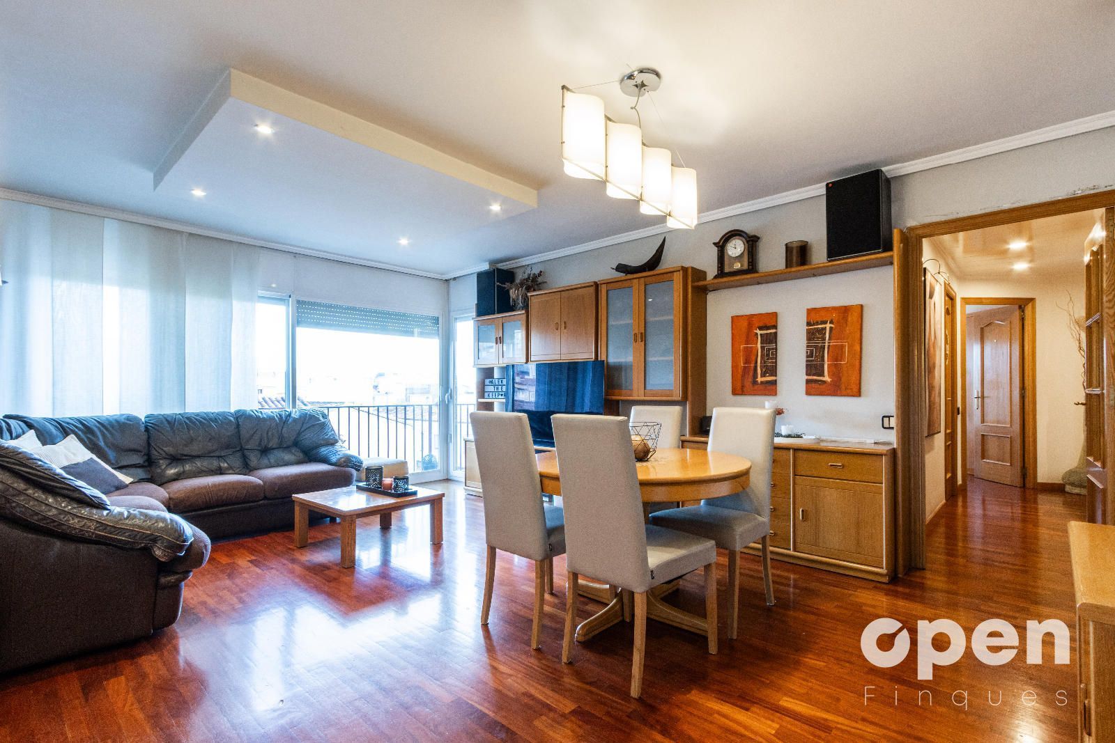 Sala d'estar de Pis en venda en Terrassa amb Aire condicionat, Calefacció i Parquet