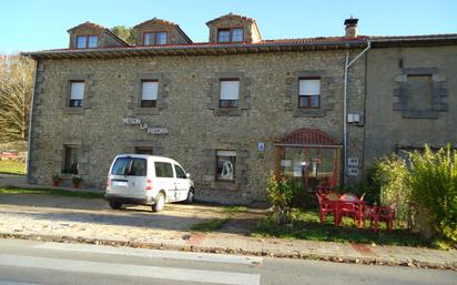 Außenansicht von Haus oder Chalet zum verkauf in Arija mit Heizung und Möbliert