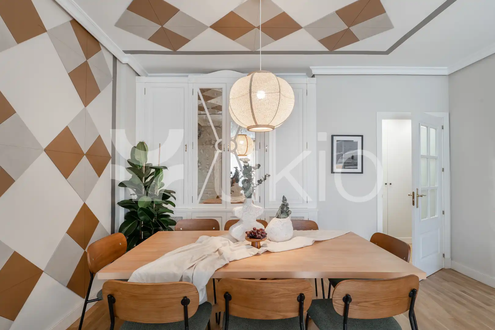 Apartamento de alquiler en Avenida de Alberto de Alcocer, Hispanoamérica - Bernabéu