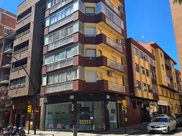 Pis amb ascensor en venda a Calle de Bolivia