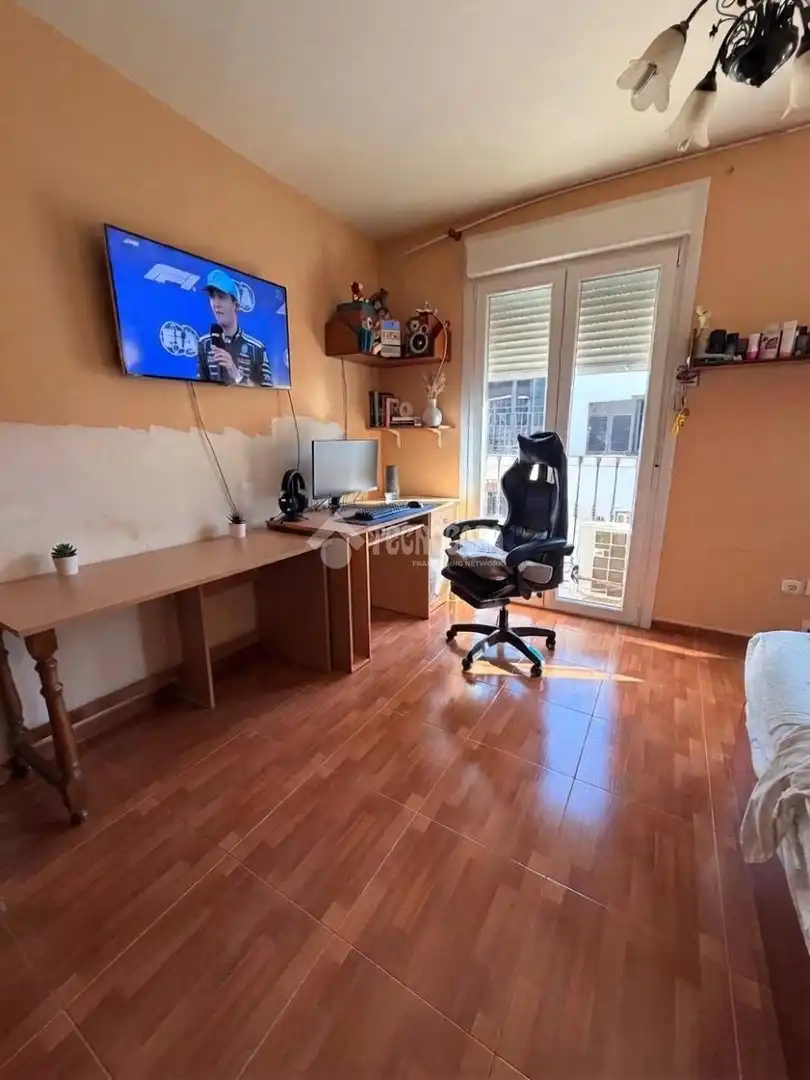 Flat for sale in Zona de la Vega
