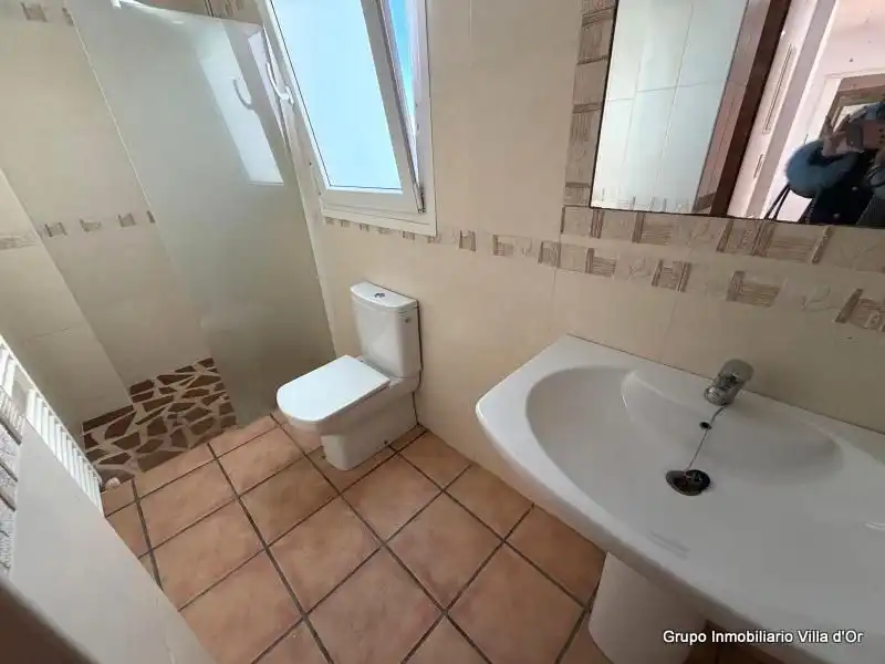 Badezimmer von Haus oder Chalet zum Verkauf in Dénia mit Klimaanlage, Heizung und Privatgarten