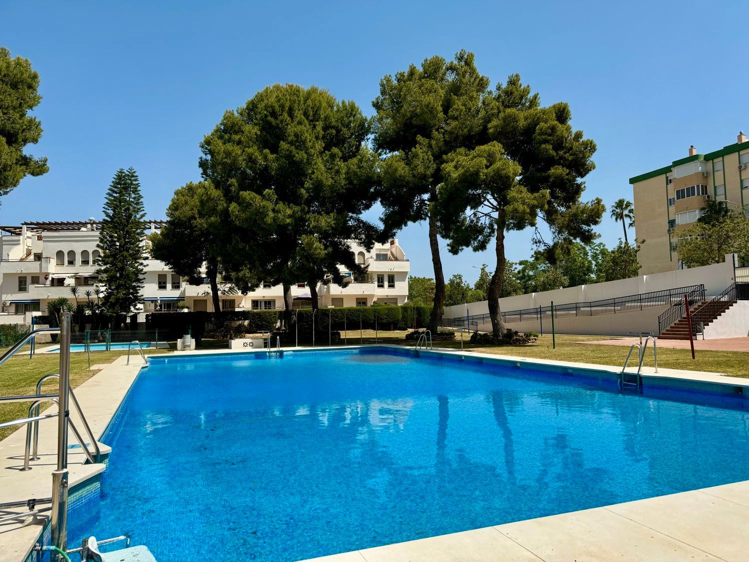Swimming pool of Flat for sale in Torremolinos  with Terrace, Furnished and Oven