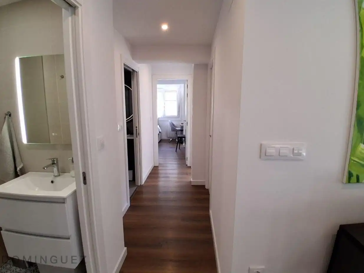 Flat for sale in Vigo   with Heating