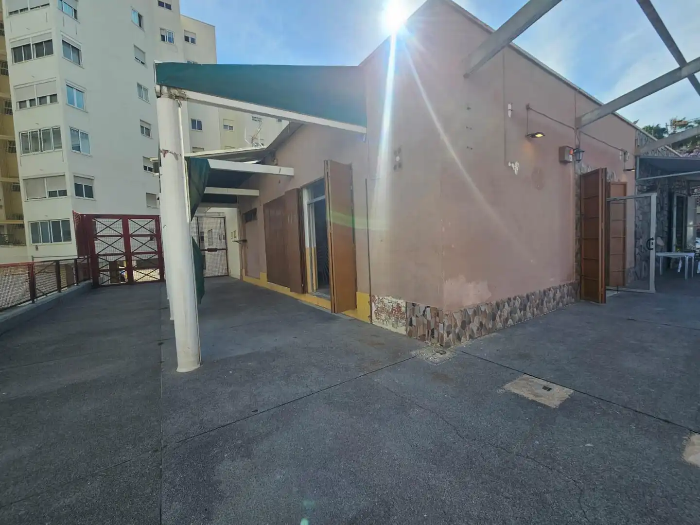 Vista exterior de Local en venda en Alicante / Alacant
