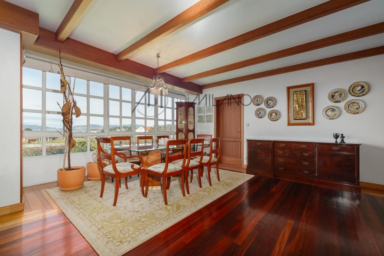 Dining room of House or chalet for sale in Vigo   with Heating, Private garden and Parquet flooring